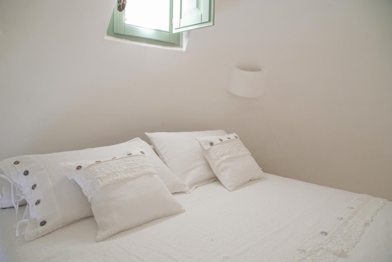 Trullo Essenza-Trulli Anti Charme & Relax Bed & Breakfast Алберобело Екстериор снимка