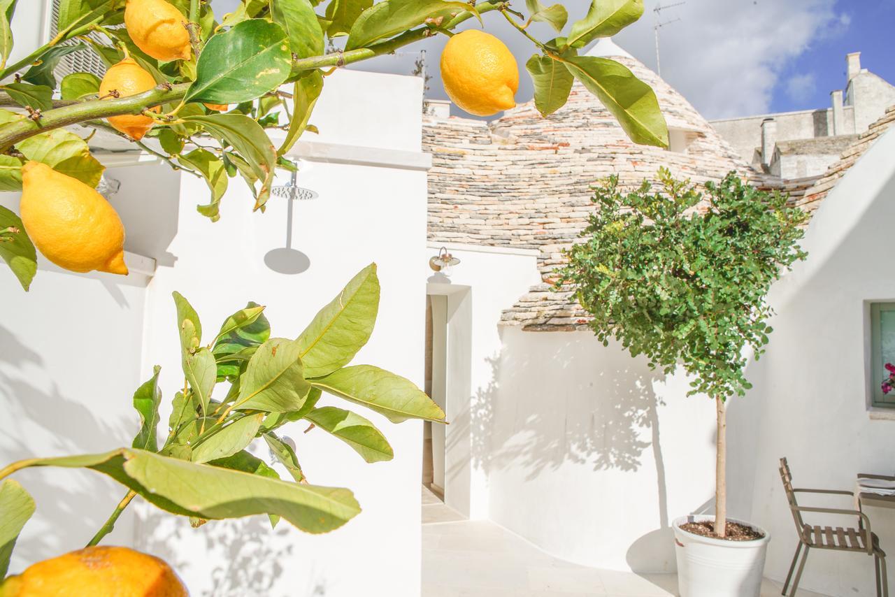 Trullo Essenza-Trulli Anti Charme & Relax Bed & Breakfast Алберобело Екстериор снимка