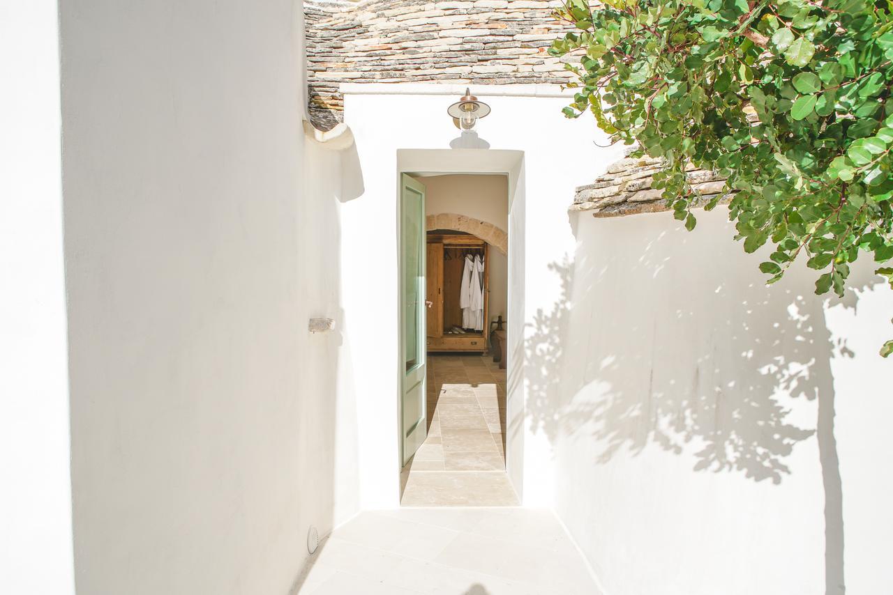 Trullo Essenza-Trulli Anti Charme & Relax Bed & Breakfast Алберобело Екстериор снимка