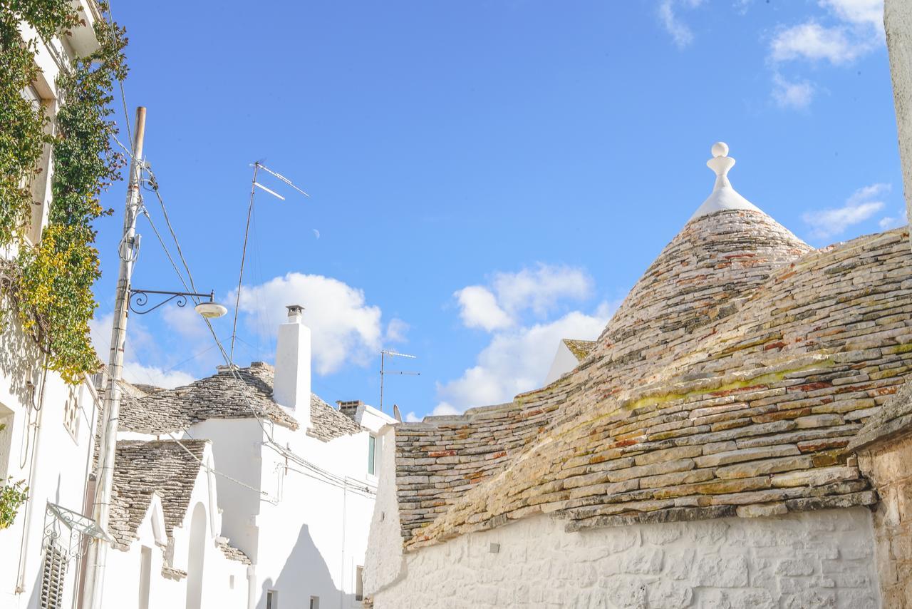 Trullo Essenza-Trulli Anti Charme & Relax Bed & Breakfast Алберобело Екстериор снимка